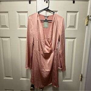 H&M Pink Long Sleeve Plunge Sheath Dress